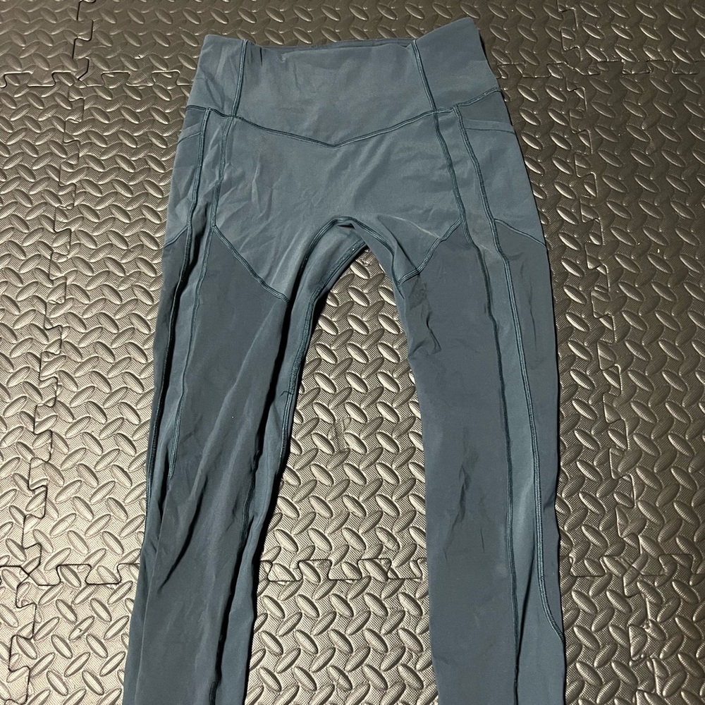 Lululemon leggings, size 6